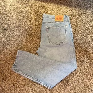 Levi’s 502 Jeans